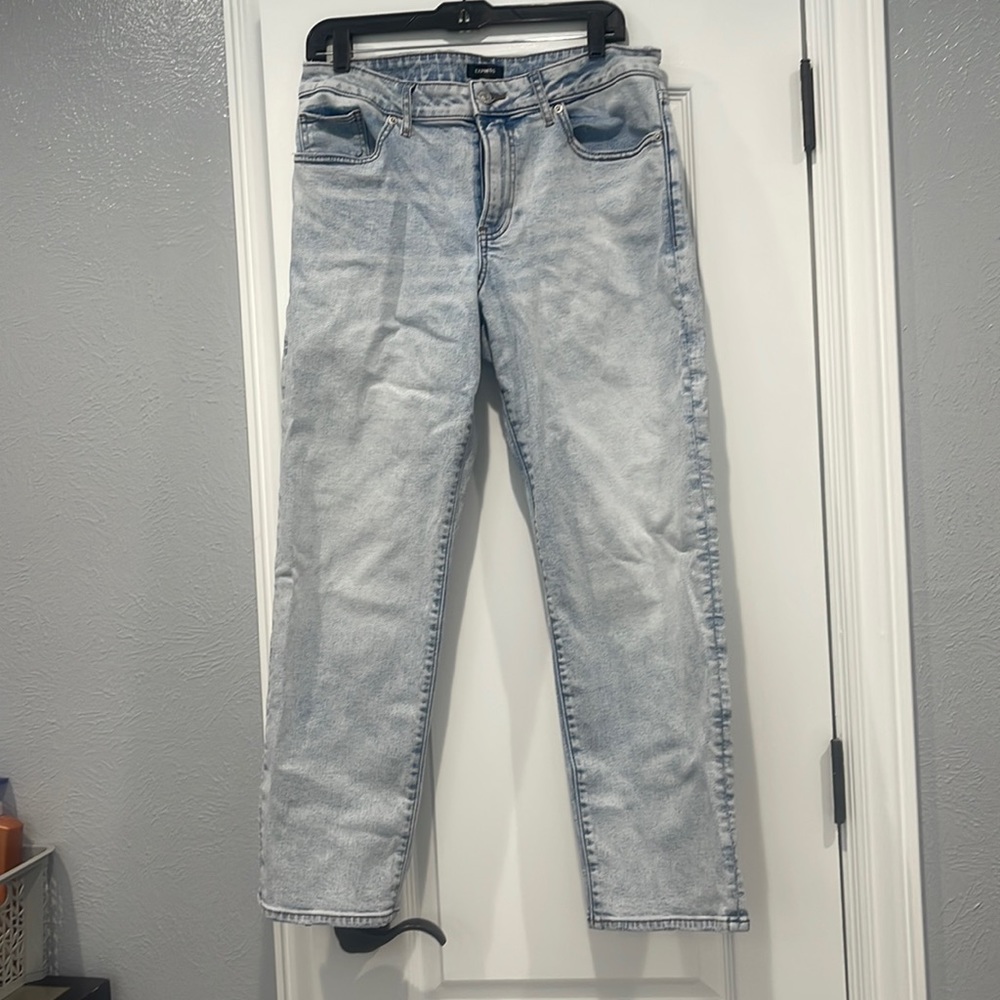 Express light wash boyfriend jeans